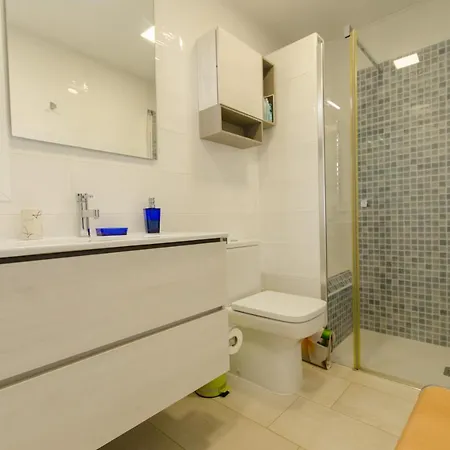 Apartmán With Direct Sea Promenade Access